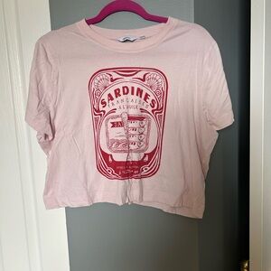 Reitmans Pink Crop Top with Red Graphic